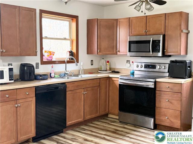306 Cedar Drive, Tobyhanna Twp, PA 18334