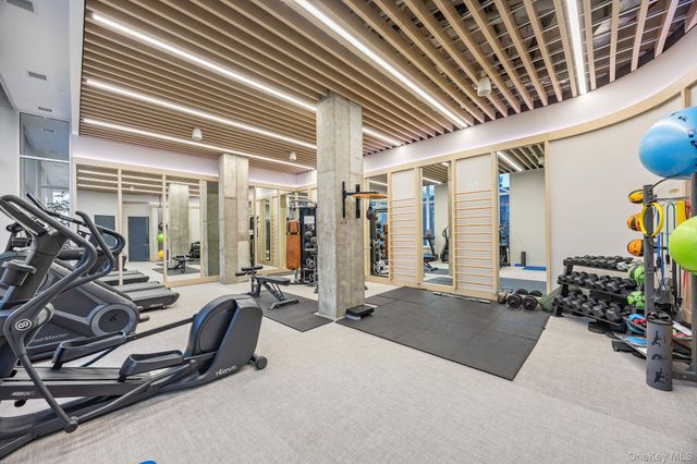 41st Avenue 29-18, Long Island City, NY 11101