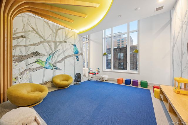 41st Avenue 29-18, Long Island City, NY 11101