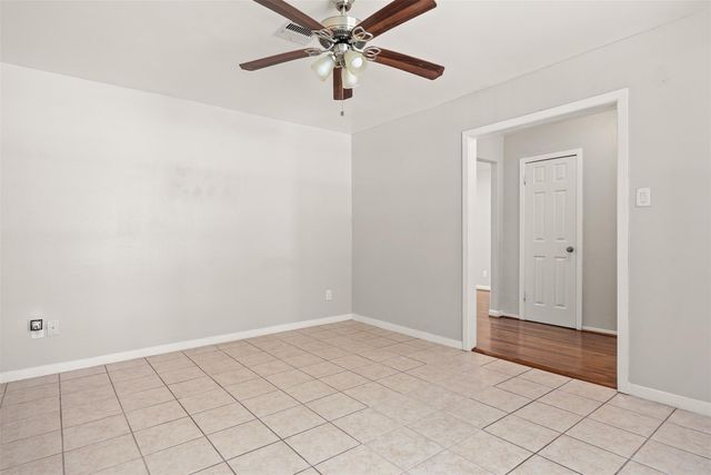 10319 Collingswood Road, La Porte, TX 77571