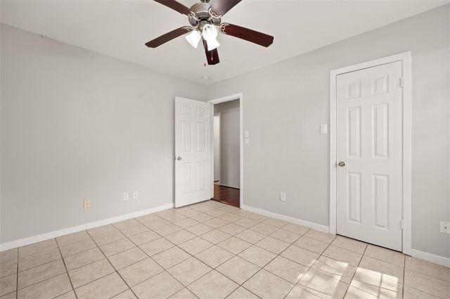10319 Collingswood Road, La Porte, TX 77571