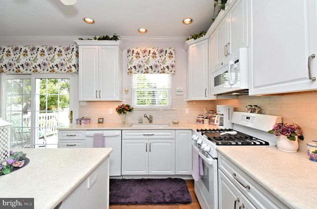 404 ENGLISH IVY DR, Warrington, PA 18976