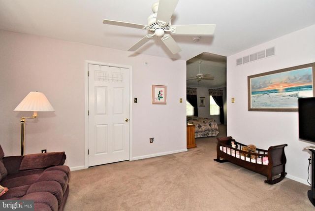 404 ENGLISH IVY DR, Warrington, PA 18976