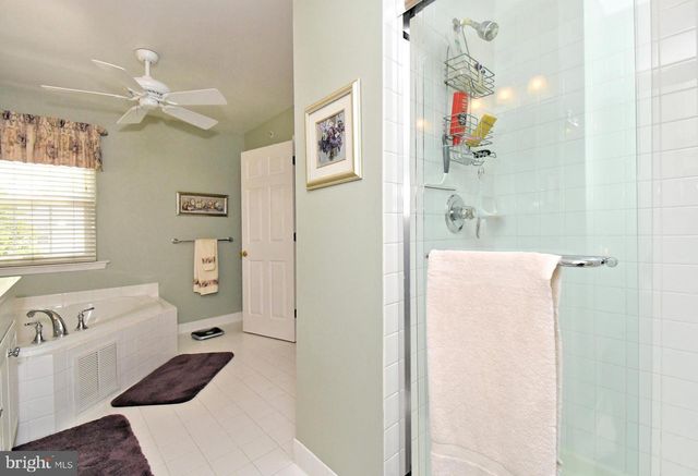 404 ENGLISH IVY DR, Warrington, PA 18976