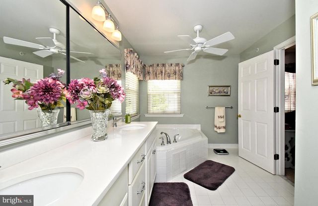 404 ENGLISH IVY DR, Warrington, PA 18976