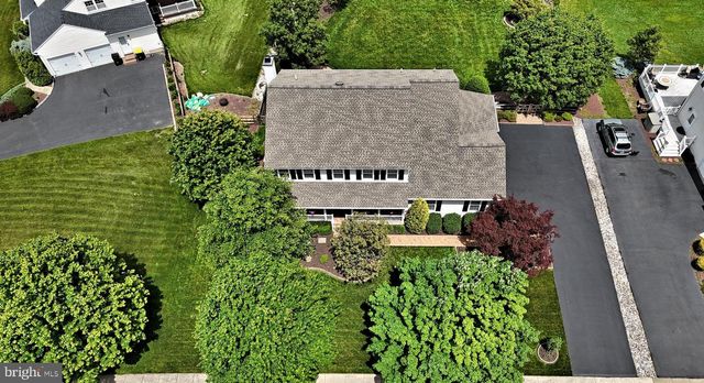 404 ENGLISH IVY DR, Warrington, PA 18976