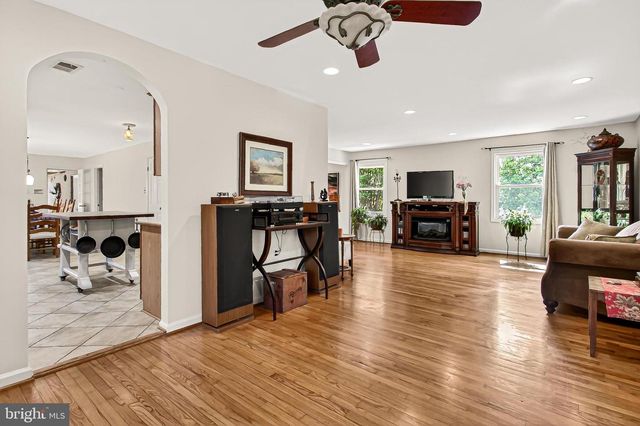 43910 SPINKS FERRY RD, Leesburg, VA 20176