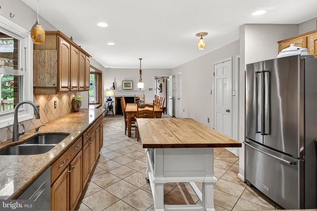 43910 SPINKS FERRY RD, Leesburg, VA 20176