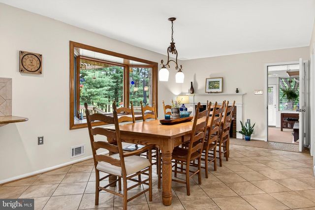 43910 SPINKS FERRY RD, Leesburg, VA 20176