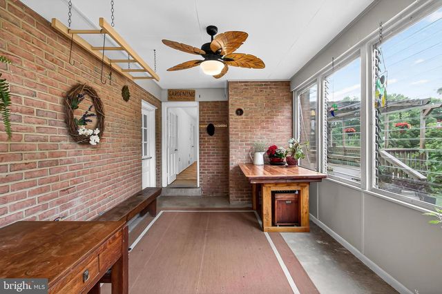43910 SPINKS FERRY RD, Leesburg, VA 20176