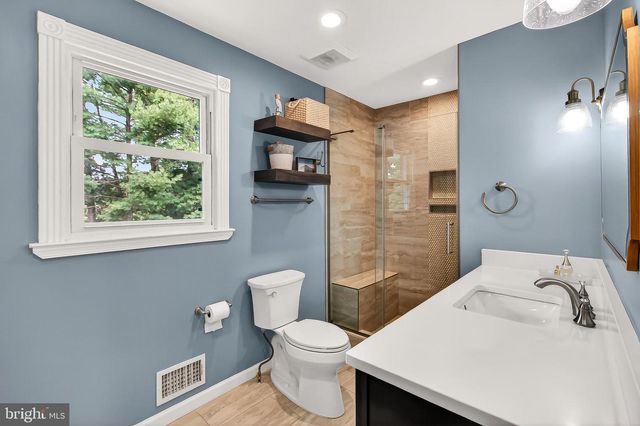 43910 SPINKS FERRY RD, Leesburg, VA 20176