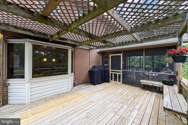 43910 SPINKS FERRY RD, Leesburg, VA 20176