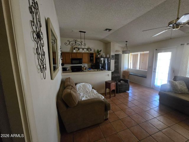 7225 W TUCKEY Lane, Glendale, AZ 85303