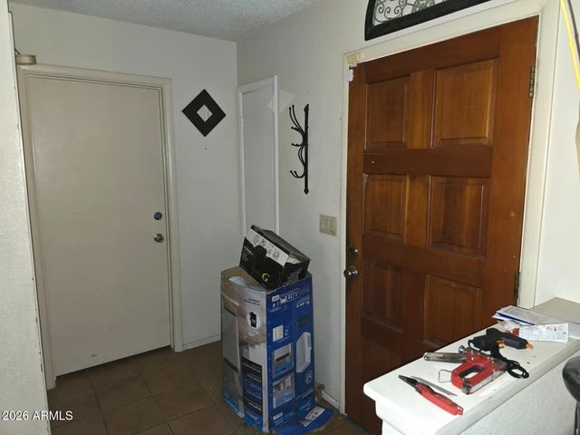 7225 W TUCKEY Lane, Glendale, AZ 85303