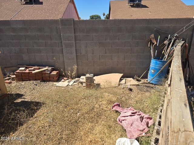 7225 W TUCKEY Lane, Glendale, AZ 85303