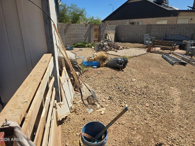 7225 W TUCKEY Lane, Glendale, AZ 85303