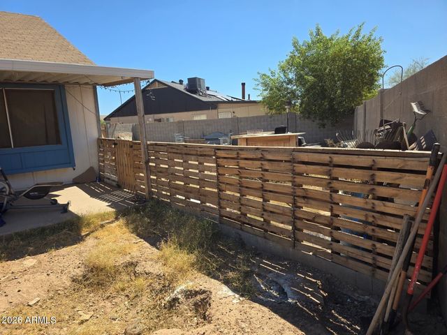 7225 W TUCKEY Lane, Glendale, AZ 85303