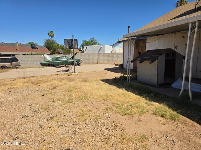 7225 W TUCKEY Lane, Glendale, AZ 85303
