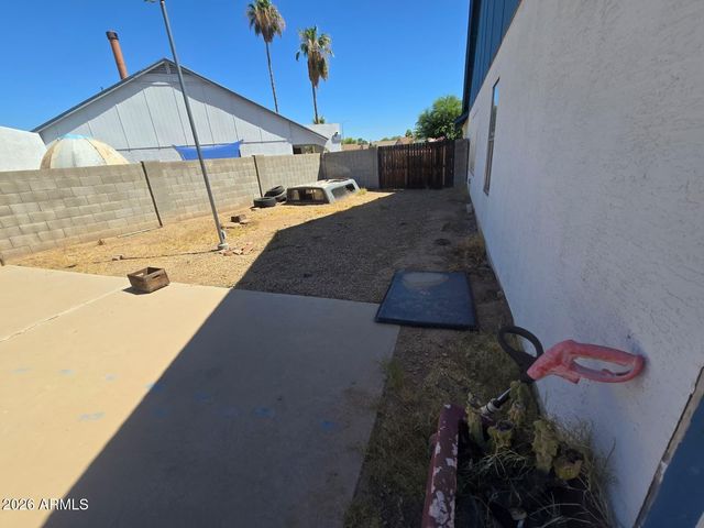 7225 W TUCKEY Lane, Glendale, AZ 85303