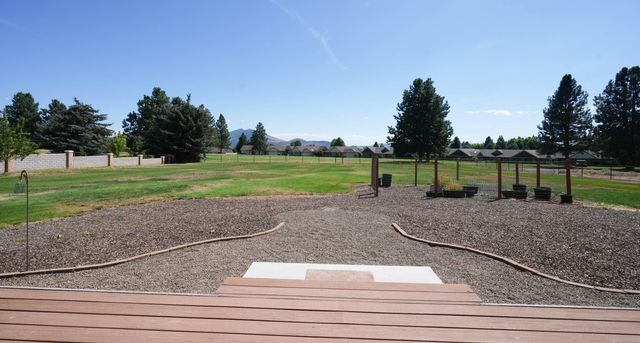 9280 Arant Road, Klamath Falls, OR 97603