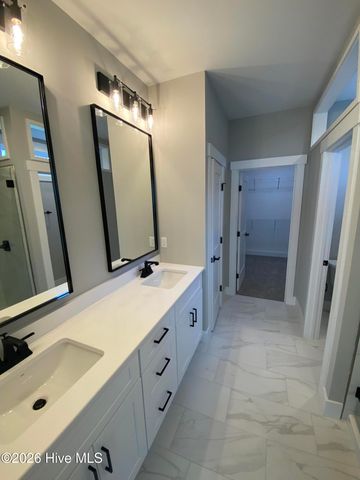 504 Lakeshore Drive, Aberdeen, NC 28315