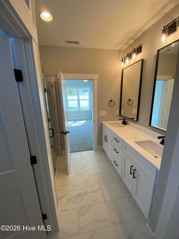 504 Lakeshore Drive, Aberdeen, NC 28315