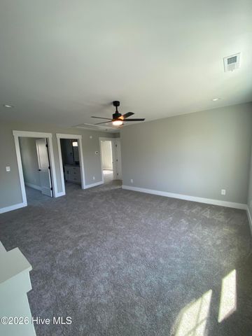 504 Lakeshore Drive, Aberdeen, NC 28315