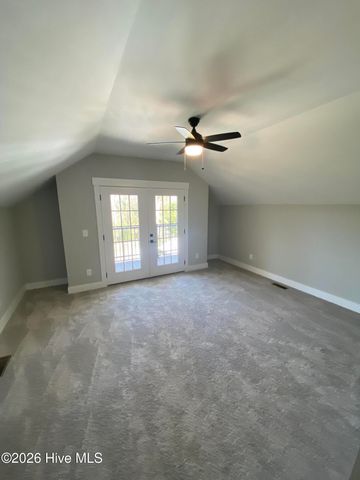 504 Lakeshore Drive, Aberdeen, NC 28315