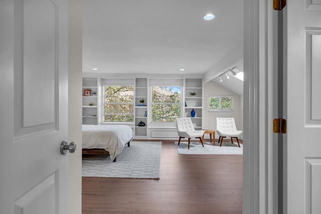 6525 Via Sereno Dr, Sloughhouse, CA 95683