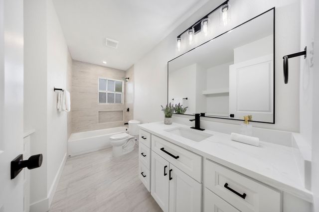 1414 Park East Drive, Garland, TX 75043