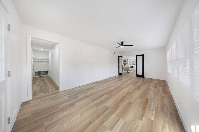 1414 Park East Drive, Garland, TX 75043
