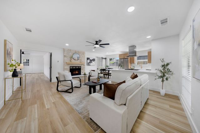 1414 Park East Drive, Garland, TX 75043