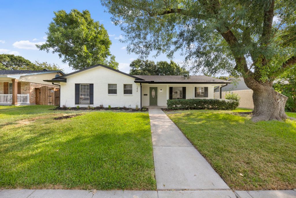 1414 Park East Drive, Garland, TX 75043