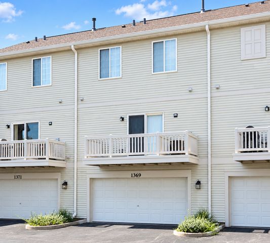 1369 New Haven Drive, Cary, IL 60013