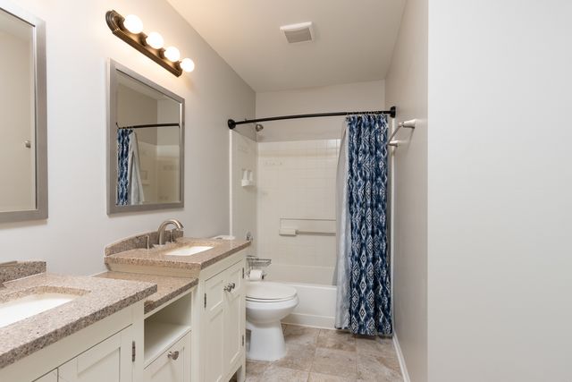 1369 New Haven Drive, Cary, IL 60013