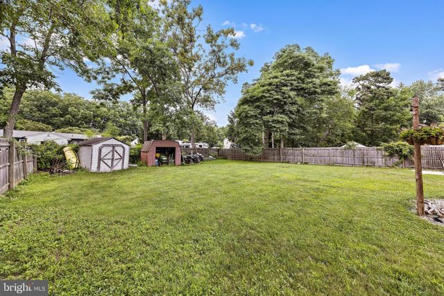 12 BLUE SPRUCE DR, Jackson, NJ 08527