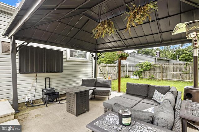 12 BLUE SPRUCE DR, Jackson, NJ 08527