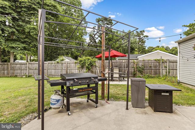 12 BLUE SPRUCE DR, Jackson, NJ 08527