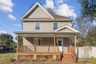 715 Grand Avenue, Ames, IA 50010