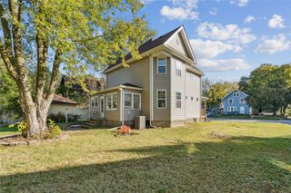715 Grand Avenue, Ames, IA 50010
