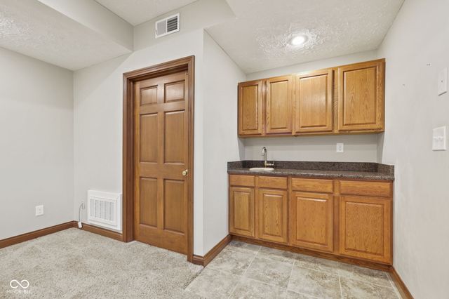 5260 Heritage Lane, Greenwood, IN 46142