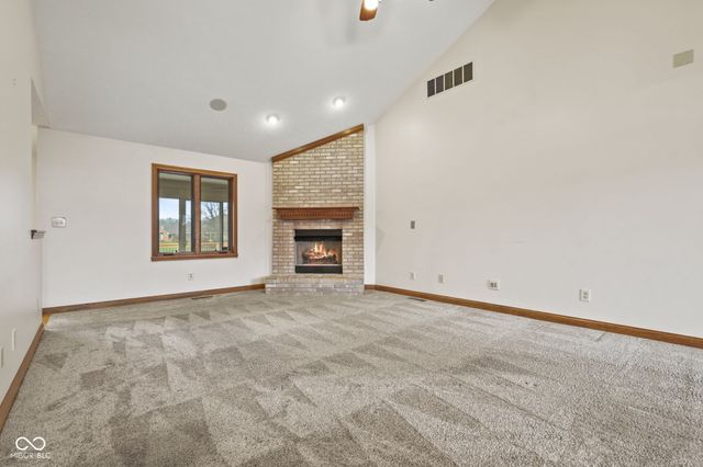 5260 Heritage Lane, Greenwood, IN 46142