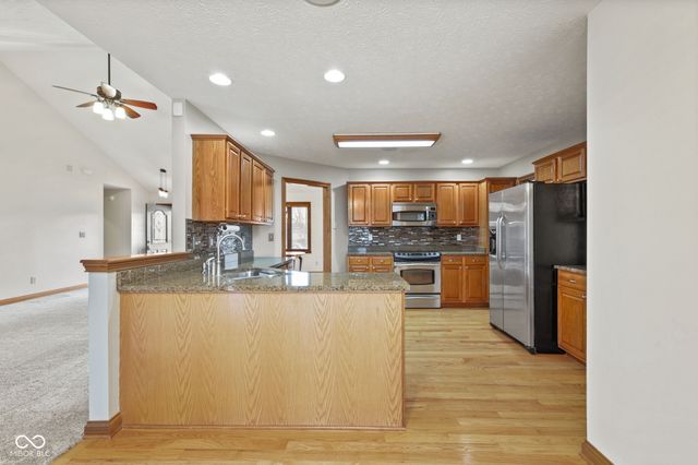 5260 Heritage Lane, Greenwood, IN 46142