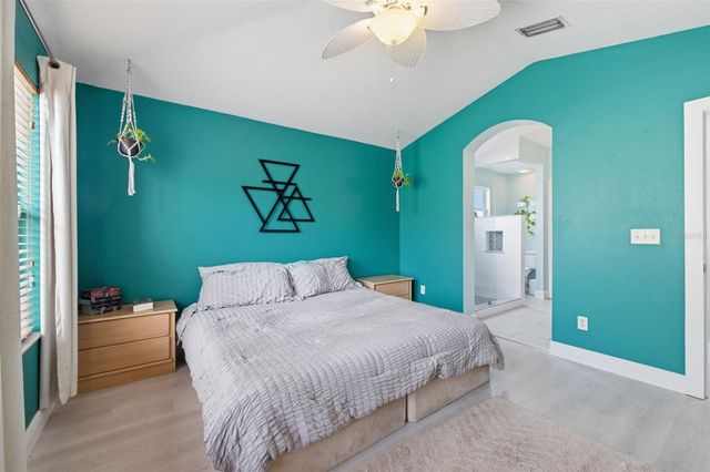 10606 DRAYTON COURT, Tampa, FL 33626