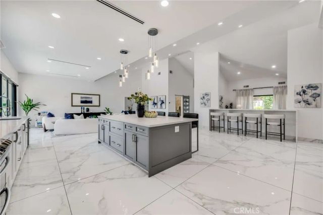 3890 Shadow Grove Road, Pasadena, CA 91107