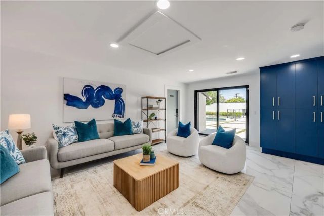 3890 Shadow Grove Road, Pasadena, CA 91107