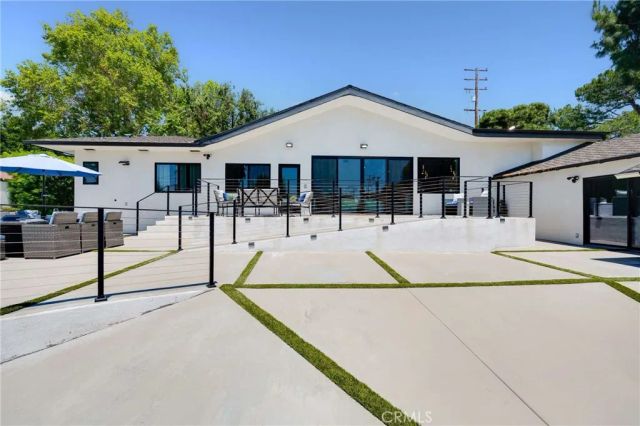 3890 Shadow Grove Road, Pasadena, CA 91107