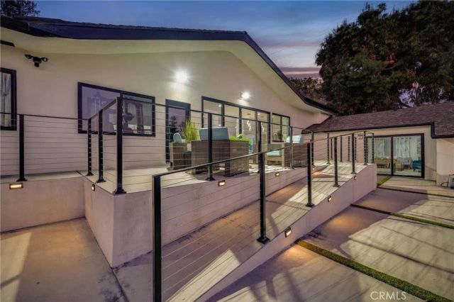 3890 Shadow Grove Road, Pasadena, CA 91107