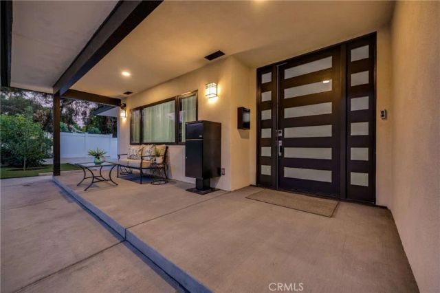 3890 Shadow Grove Road, Pasadena, CA 91107