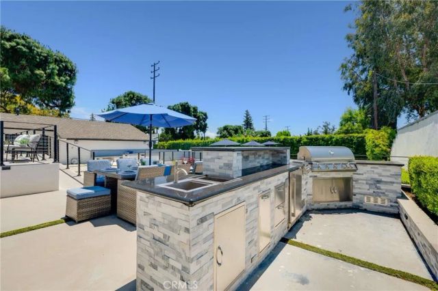 3890 Shadow Grove Road, Pasadena, CA 91107